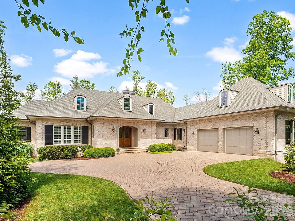 1st image of 29 Stansbury Dr