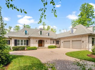 29 Stansbury Dr, Asheville, NC 28803