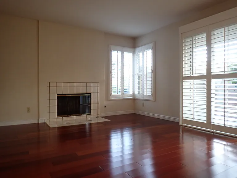 18209 Osborne Ct — Photo 6