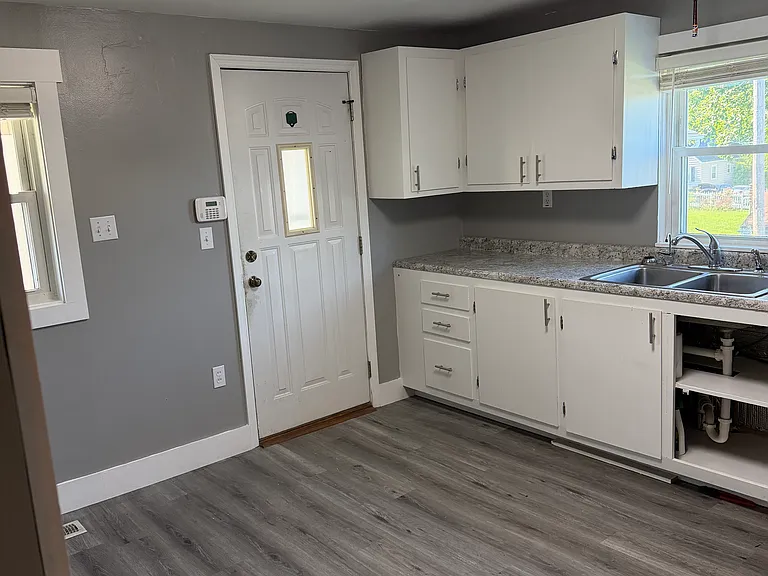 4263 Pleasant View Ave — Photo 7