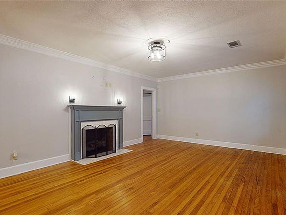 3rd image of 4056 Wares Ferry Rd