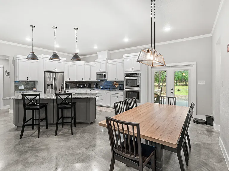 15765 Salado Dr — Photo 11