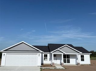 25 Perry Dr, Benton, MO 63736