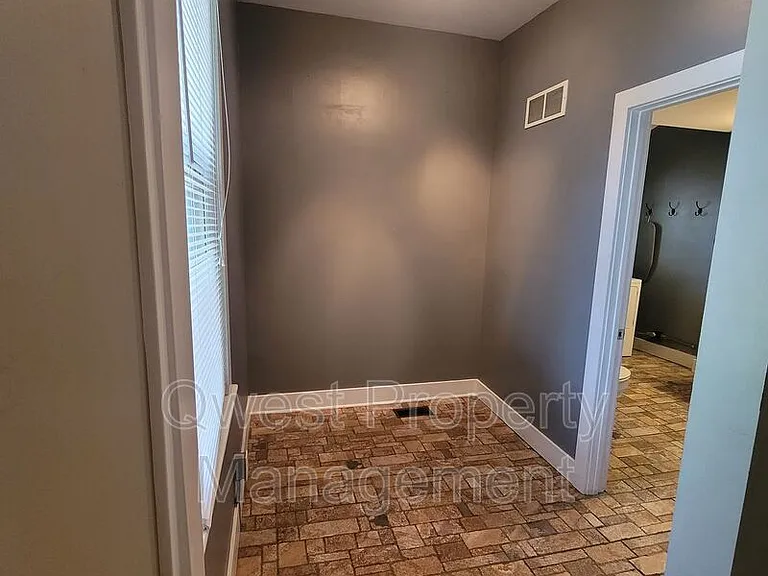 1123 2nd St NW #1 — Photo 7
