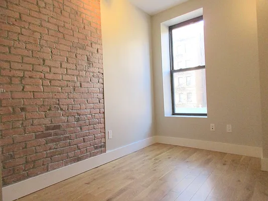 Rented by Uptown Flats LLC | media 75