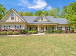 731 Tuxedo Dr, Commerce, GA 30530