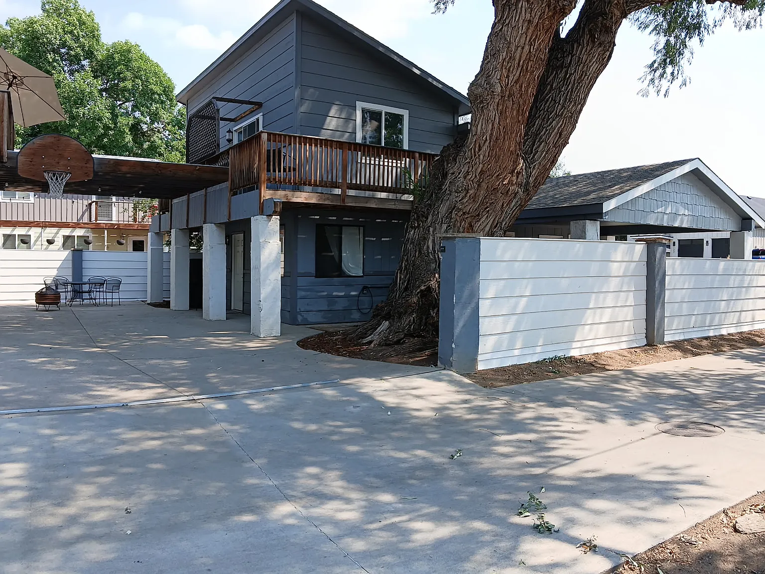 2 bed, $700 — Photo 2