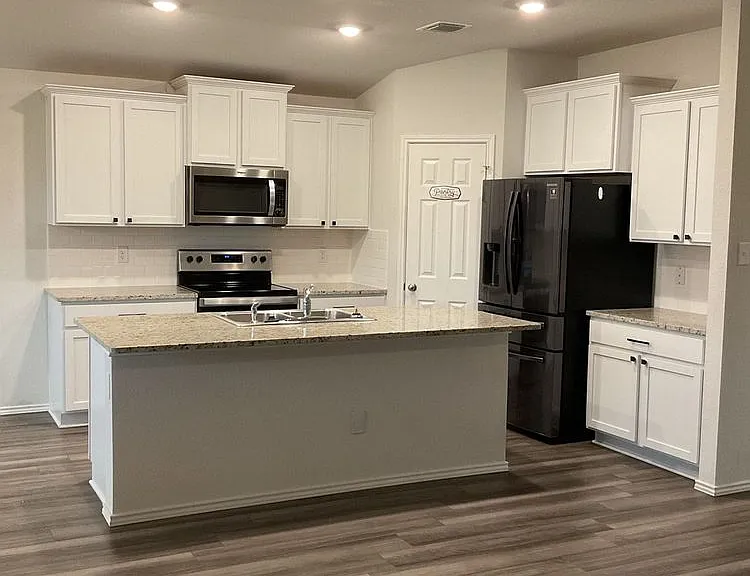 412 Saddleback Trl — Photo 7