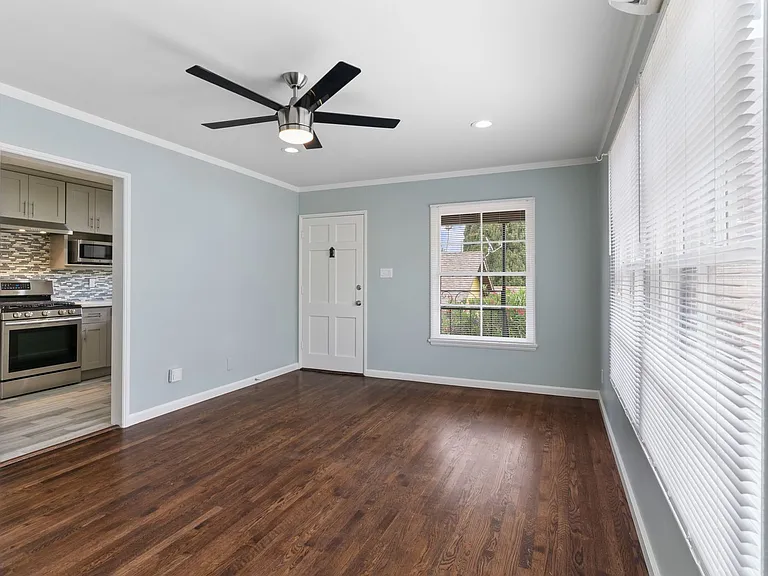 2104 E Florida St — Photo 6
