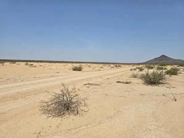 350 Flat Tire Rd, Terlingua, TX 79852