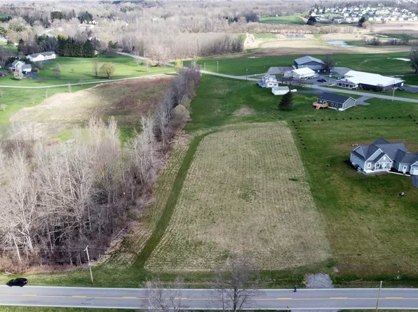 175 Furman Rd #48, Macedon, NY 14502