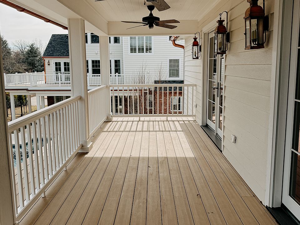 Covered deck off Living room and Master BR