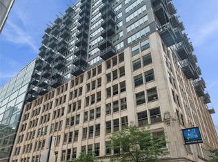 565 W Quincy St Unit 609, Chicago, IL 60661