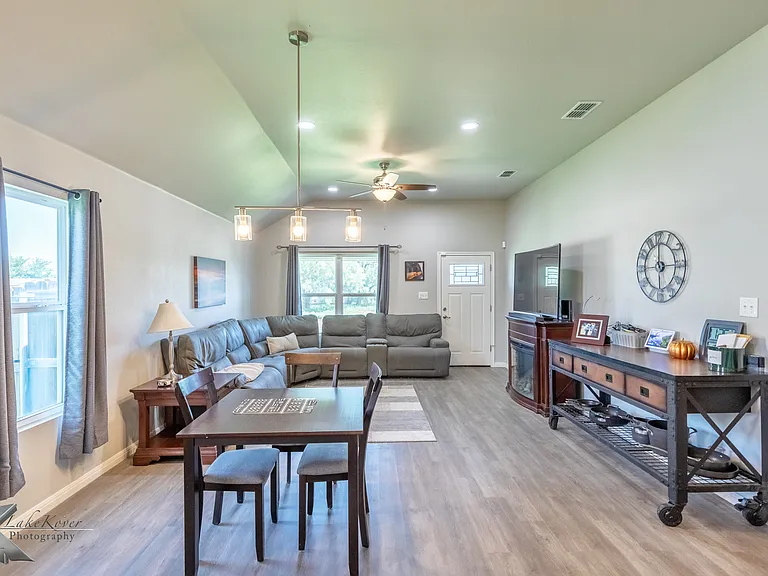 3233 Ann Arbor Ln — Photo 23
