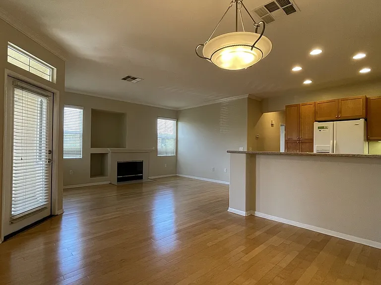 12652 Creekview Dr #127 — Photo 2
