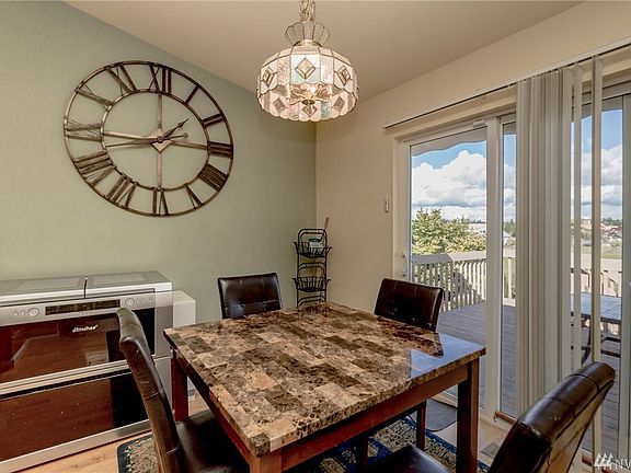 3rd image of 10511 230th Avenue Ct E