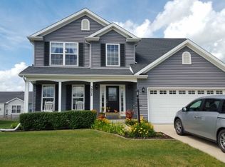 3902 Pebblebrook Ln, Champaign, IL 61822