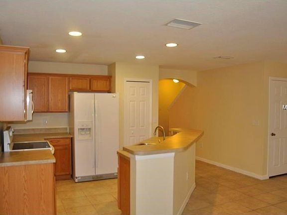 4th image of 2406 Hibiscus Bay Ln