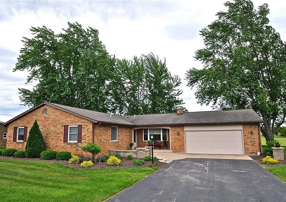 1st image of 6483 Fairway Ct