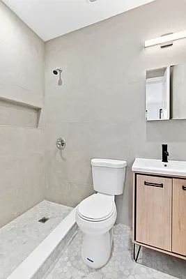 Rented by Compass | media 22