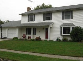 227 Fox Dr, Mechanicsburg, PA 17050