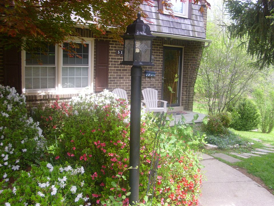 1st image of 517 Meadow Hall Dr