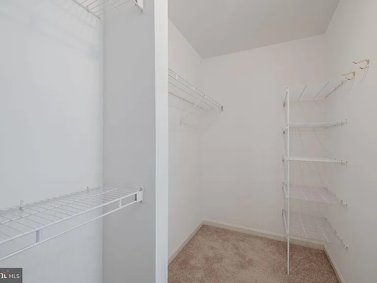 5319 Waldo Dr — Photo 34