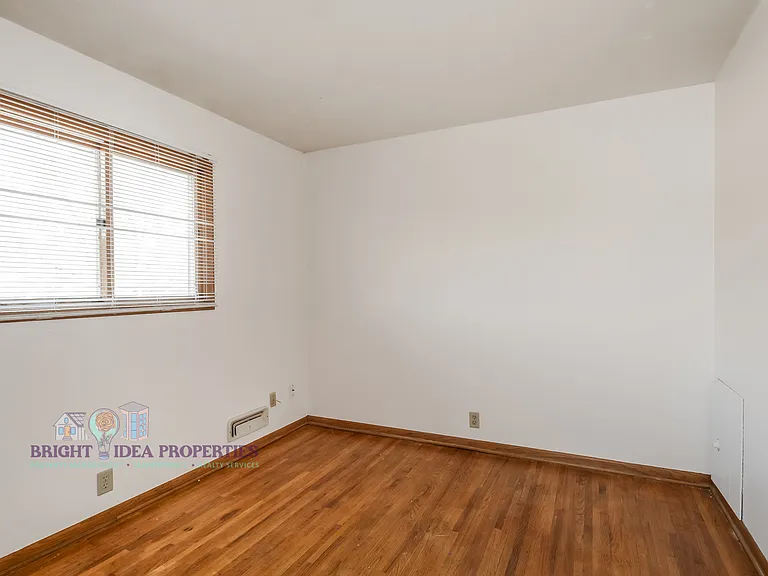 3601 Colorado Ave N — Photo 7