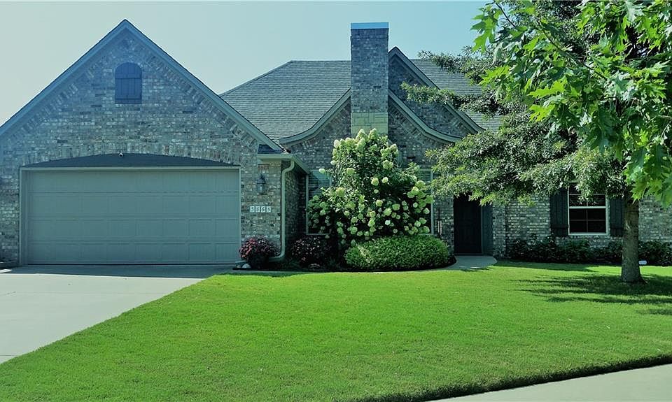 1st image of 3865 W Mountain View Dr