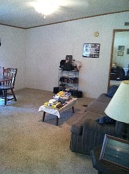 4th image of 221 Brandenburg Dr
