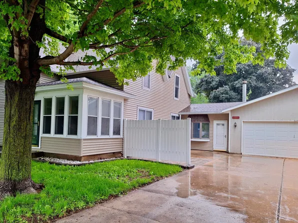 304 Catherine St, Radcliffe, IA 50230