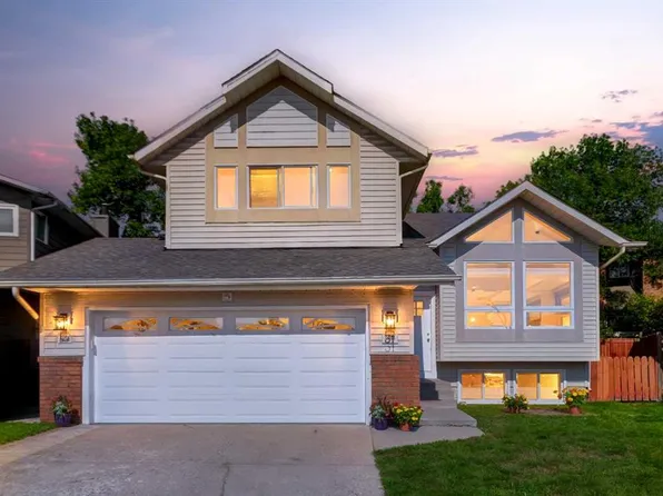 31 Deer Pl SE, Calgary, AB T2J 6W6