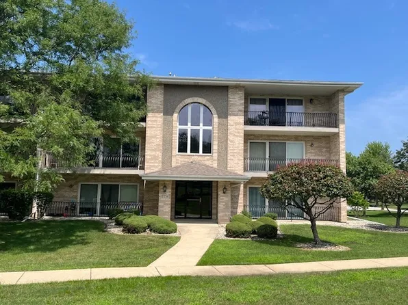 17754 Bernard Dr APT 2C, Orland Park, IL 60467