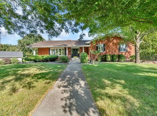 5650 Barrington Rd, Morris, IL 60450