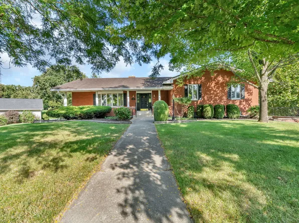 5650 Barrington Rd, Morris, IL 60450