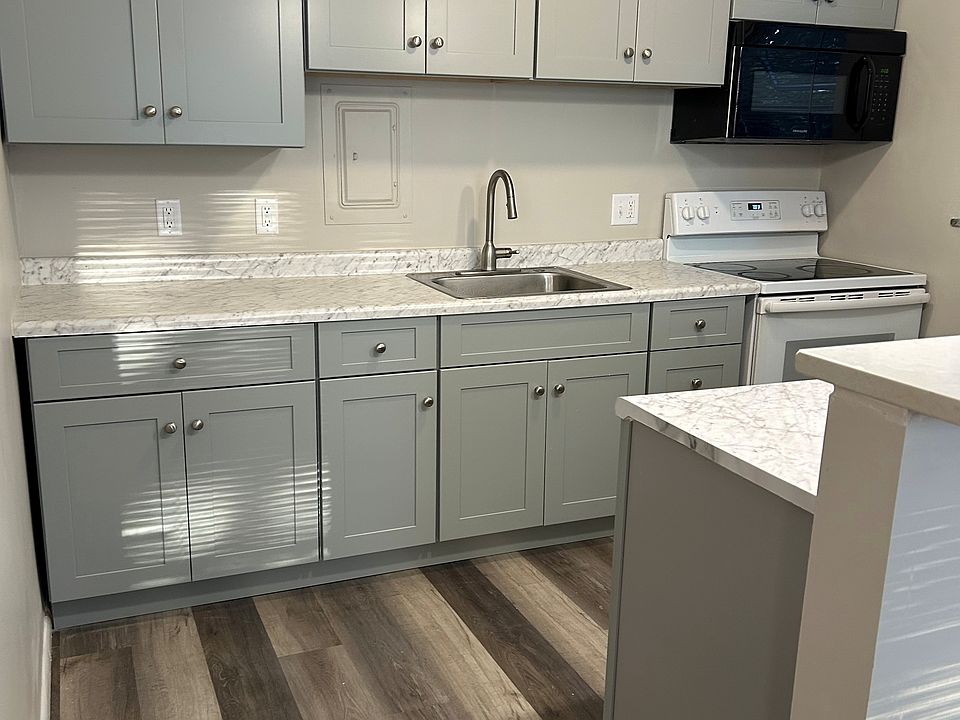 1st image of 8566 Cottonwood Dr #1