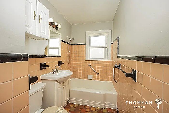 1st image of 16315 Westview Ave #1