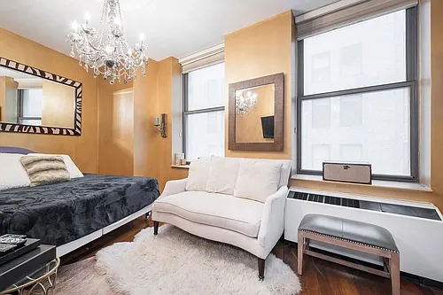 1 Wall Street Ct Photo 1