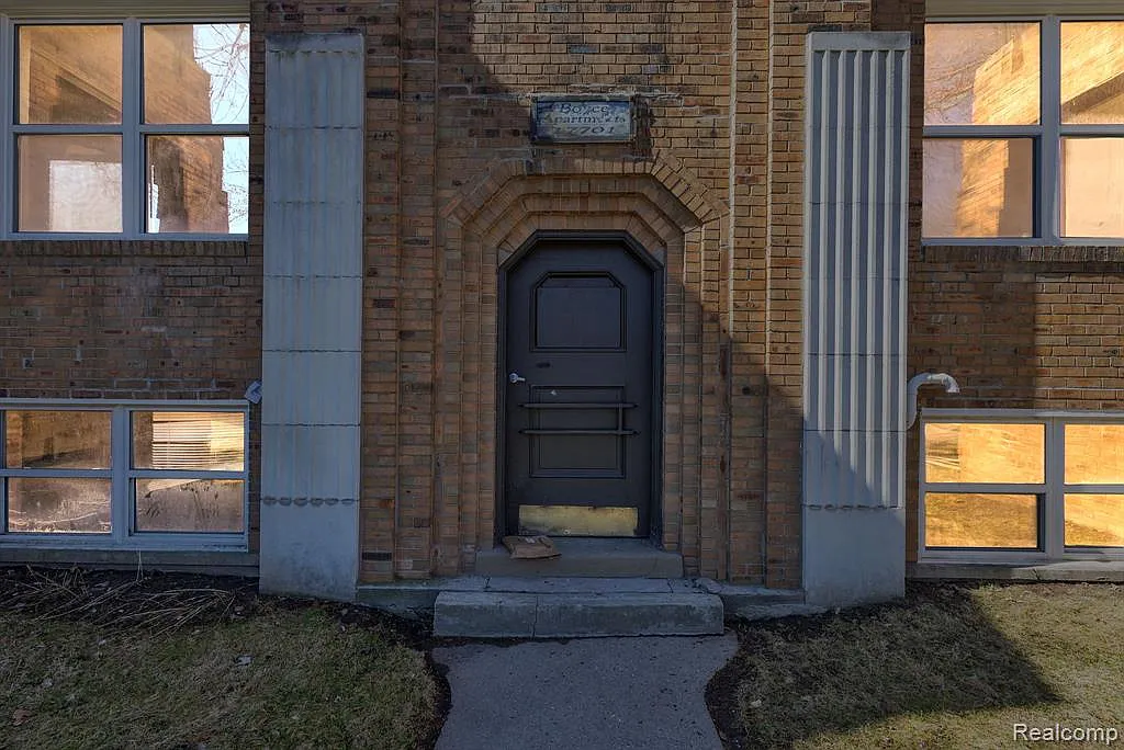 1 bed, 1.0 bath, 3450 sqft, $950 — Photo 4
