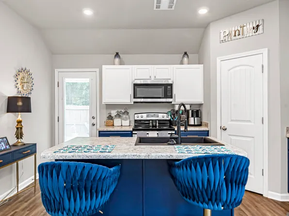 13297 Isabella Blvd, Walker, LA 70785