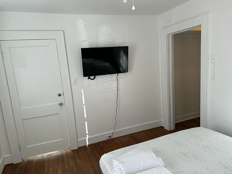 1720 Roseland St #2 — Photo 3