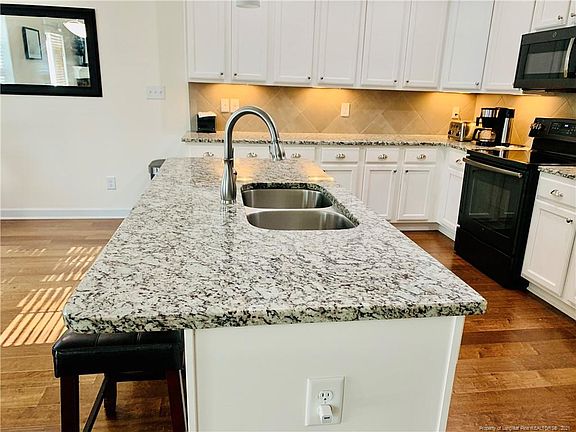 4th image of 103 Village Dr