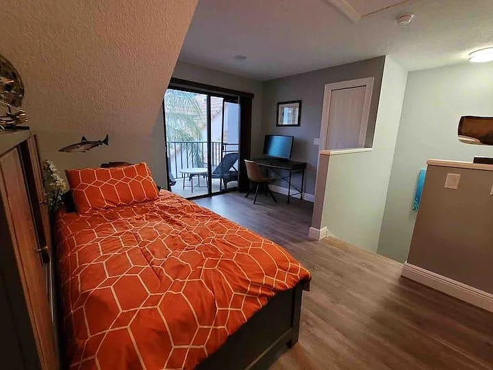 325 Island Way #109 — Photo 18