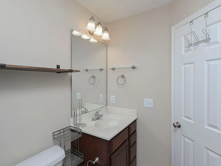 1811 Pulaski St — Photo 28