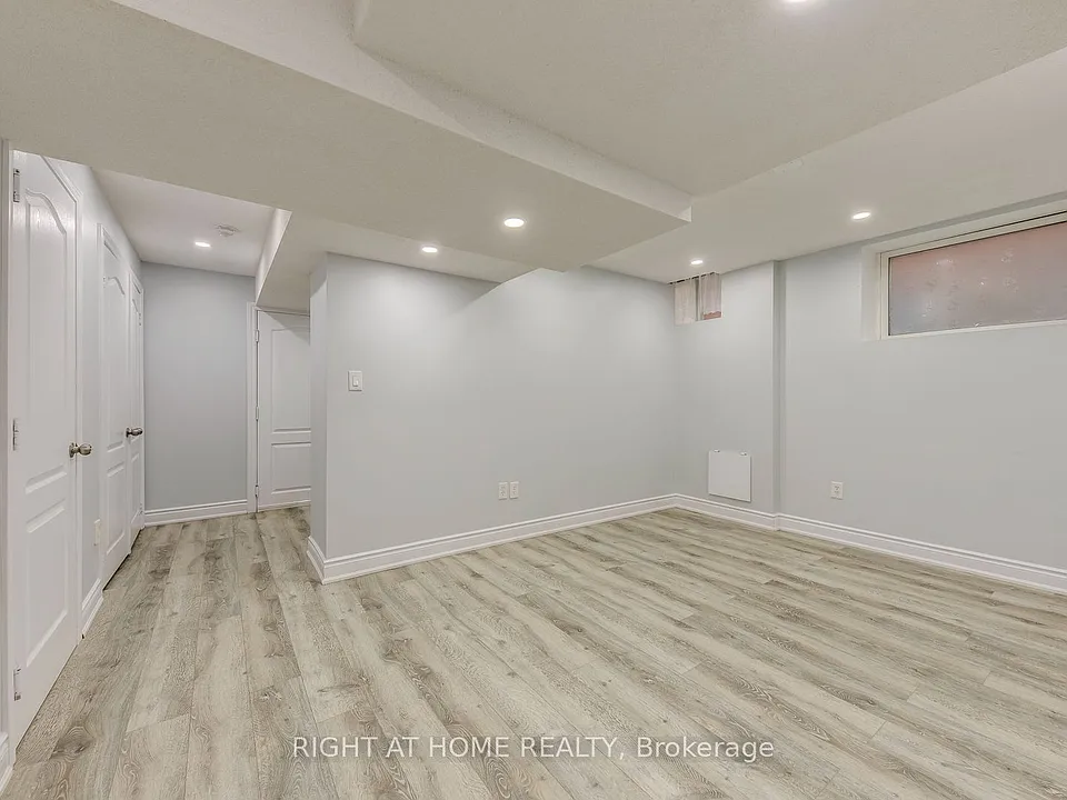 5349 Lismic Blvd #BASEMENT