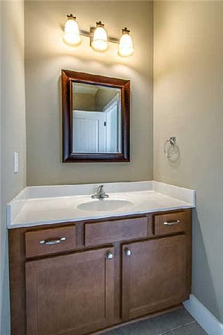 2nd image of 1423 Winding Creek Dr