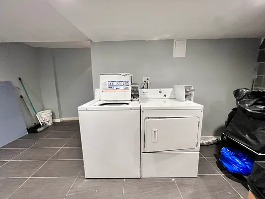 Rented by ERNY LLC | media 30