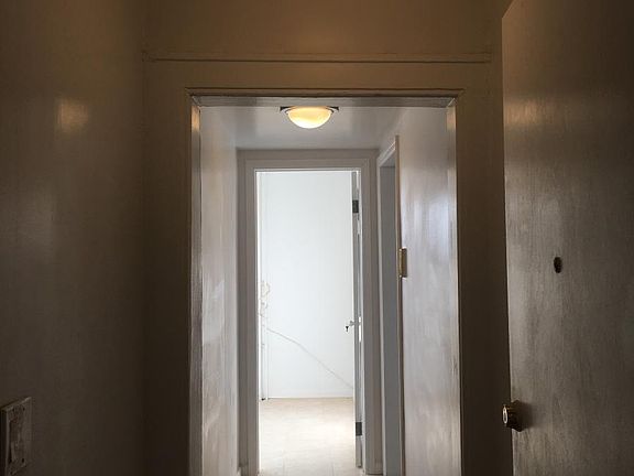 4th image of 23-2 College Point Boulevard # Fl 2