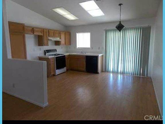3rd image of 16923 Sorrento Ln