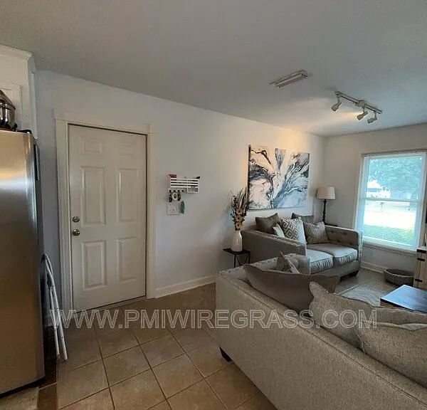 202 Pondella Dr — Photo 31